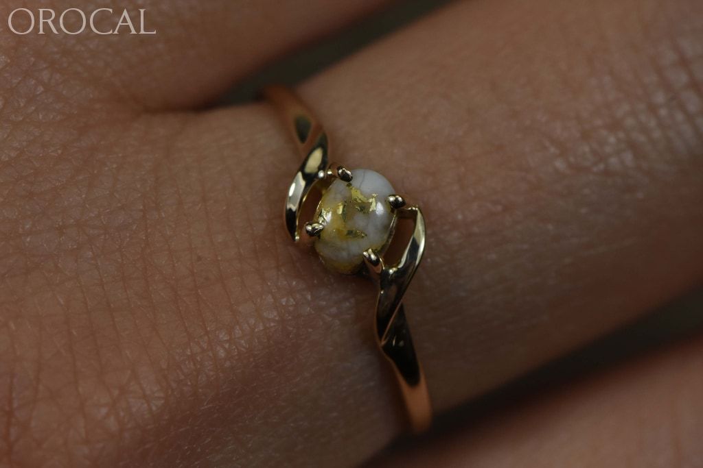 Gold Quartz Ring 